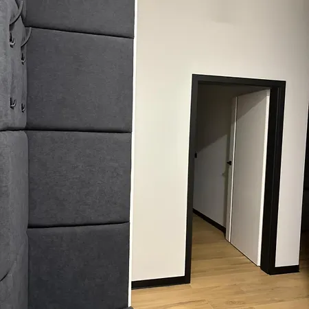 Διαμέρισμα Arkady Police